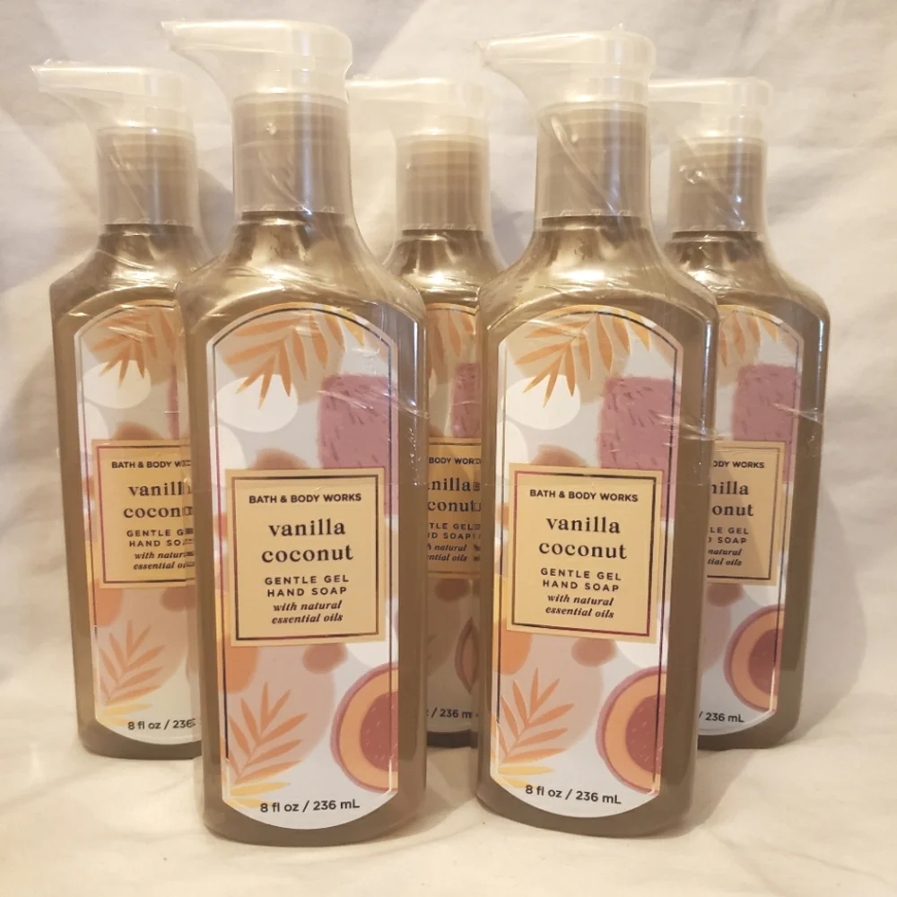 BBW VANILLA COCONUT GENTLE GEL HAND SOAP